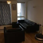 1 Bed Apt Near Canary Wharf London City Centre