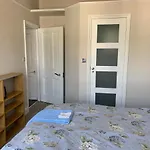 Sunny Ensuite Room And Annex Near Tottenham Stadium