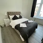 Selfridges Serviced Apartments