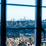 Pass The Keys North London Perfect Stay - Modern 2Bedroom Flat