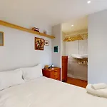 Spacious 1 Bedroom Apartment In Kennington