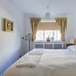 Apartment In Knightsbridge Overlooking Harrods