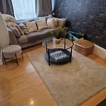 Beautiful 2 Bedroom House In Fulham.