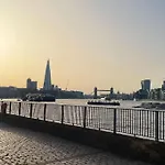 2 Bed Flat Near To Tower Bridge