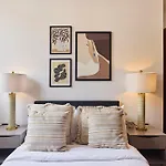 The Harlesden Hideout - Charming 2Bdr Flat
