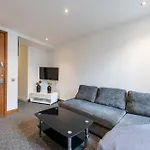Luxury 2 Bedroom Flat In Bell Street