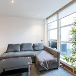 Luxury 2 Bedroom Flat In Bell Street
