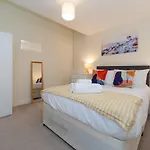 Characterful 2 Bedroom Apartment In Brixton