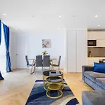 The Zurich Apartment, 6 Beds, 15Mins To Central London, 10Mins Wembley Stadium