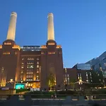 Landmark Entire 2Bd Flat Prime Zone1 River