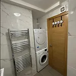 Stunning 2 Bedrooms, 2 Bathrooms Flat.