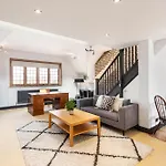 Designer 1 Bed Loft Apartment, Sw16