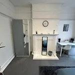 Cosy Double Rooms A Stones Throw From Wembley Stadium