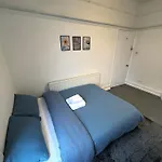 Cosy Double Rooms A Stones Throw From Wembley Stadium