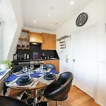 Hyde Park Apt By Keyhol Short Let