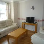 Large 2Bedroom Flat