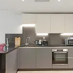 Battersea River Lux Stunning 2 Bedroom Apartment