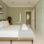 2 Bed Flat Near Walthamstow Market