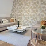Oxford Street Apartments By Advan