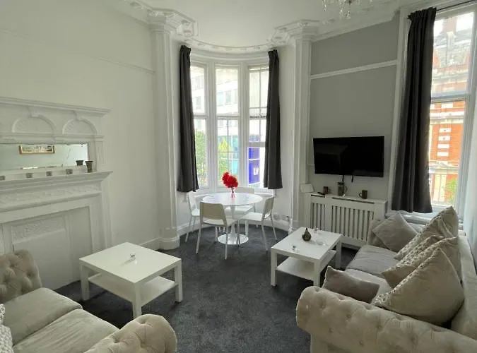 Selfridges Serviced Apartments