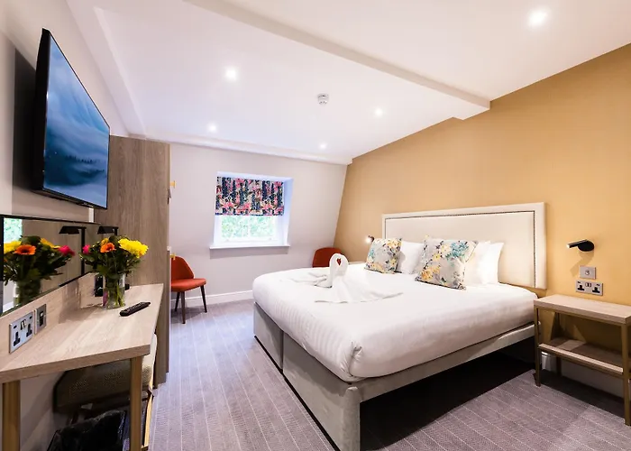 Byron Hotel
