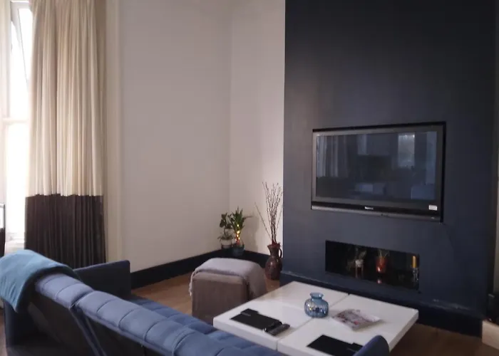 Spacious And Bright 1 Bed Primrose Hill Flat