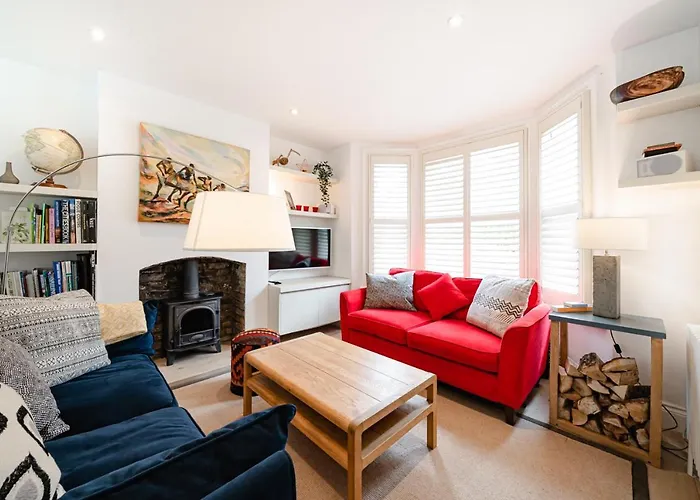 Stunning 2Br Victorian Terraced Cottage, Sw London