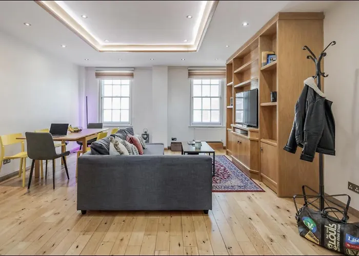 Luxe - Hyde Park - 2Bed 3Bath A/C + Lift