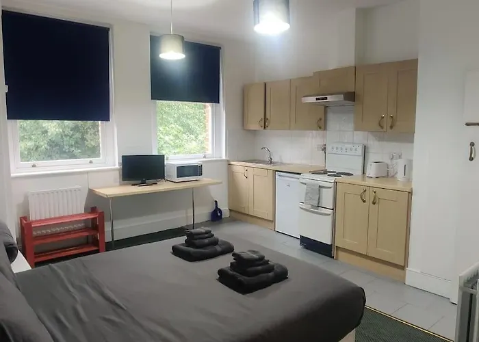 Relaxing Finchley Road Studio