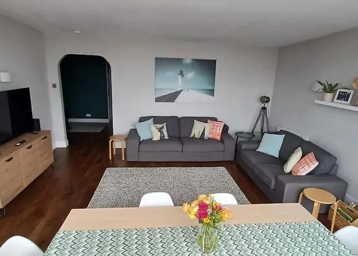 Stunning Wimbledon Flat