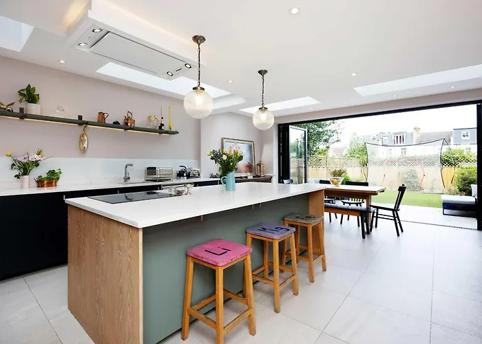 Veeve - The Wimbledon Retreat