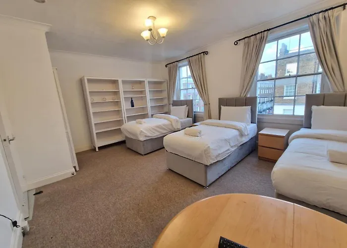 Baker Street Apartments