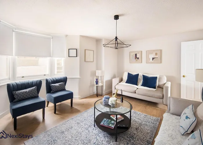 10 Mins Walk To The Oval, The Kennington Retreat