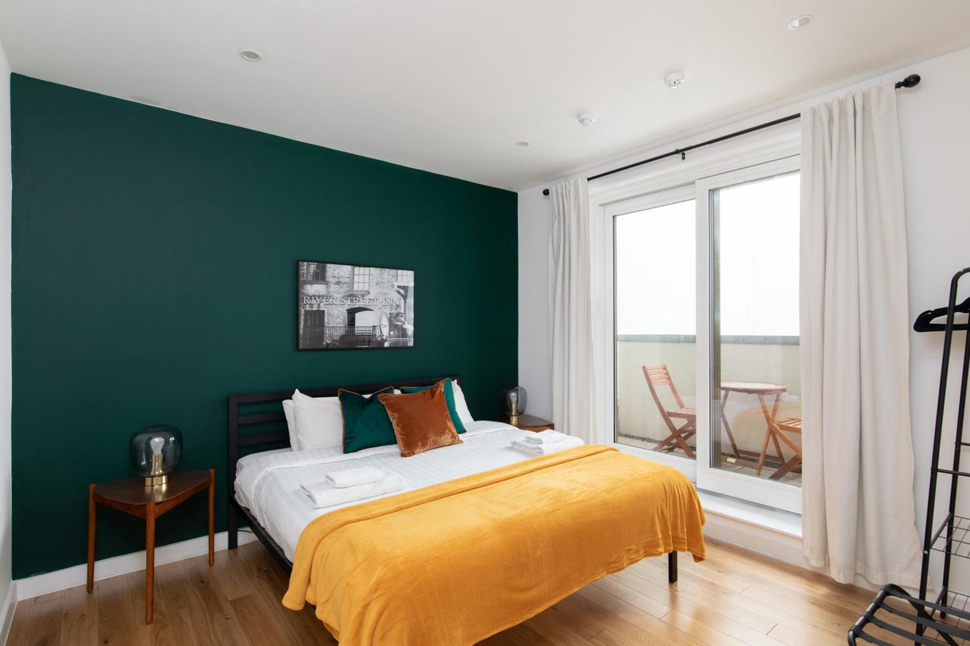 - Luxury And Spacious With Balcony Apartamento