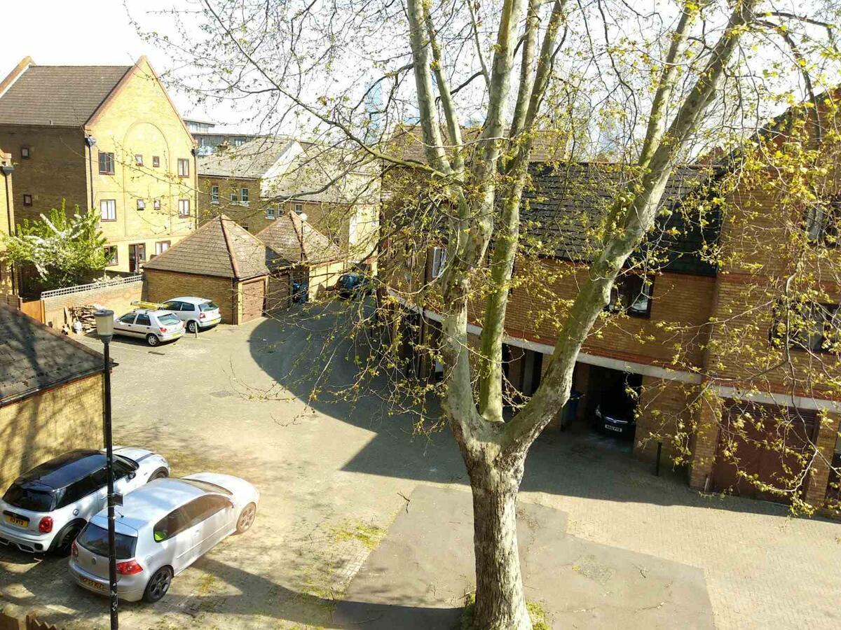 With En-suite And Free Parking 3* London