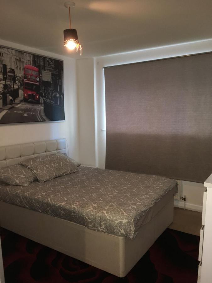 1 Bed Near Canary Wharf Centre Londres