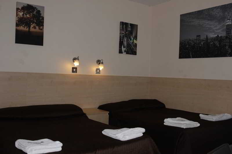 Tony's House Hotel 2*