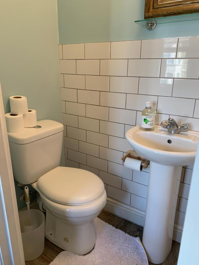 Guest house Sunny Ensuite Room And Annex Near Tottenham Stadium London