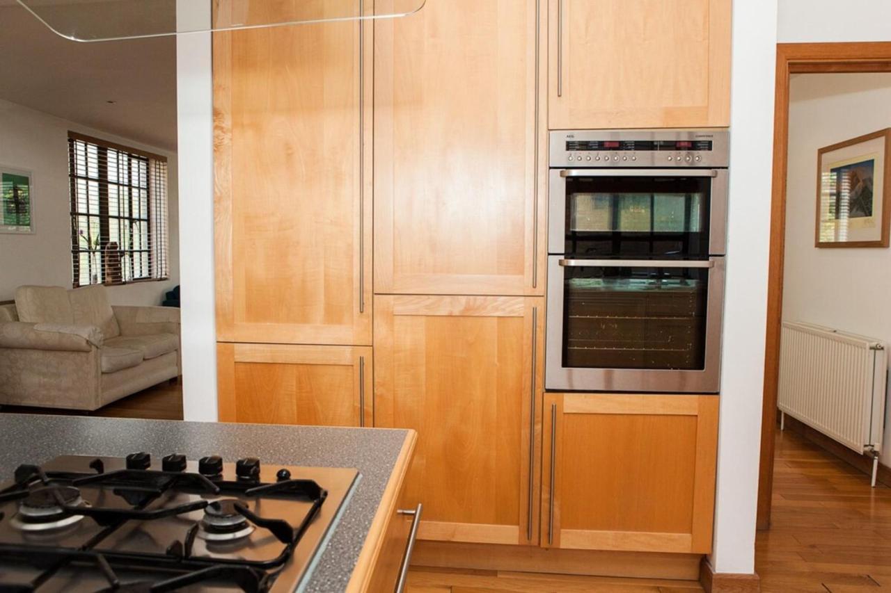 Spectacular 4-bedroom Close To Eye Apartamento *