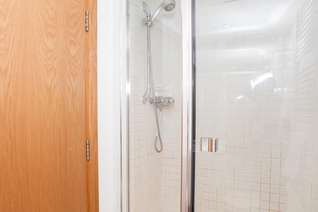 Spectacular 4-bedroom Close To Eye Apartamento *
