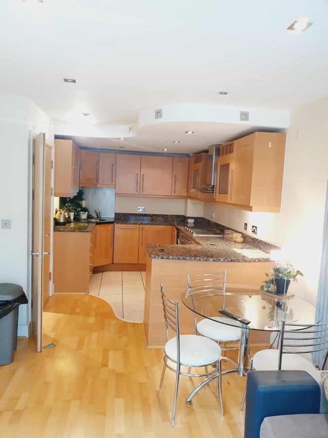 Canary Wharf, E14 9ne Apartamento *