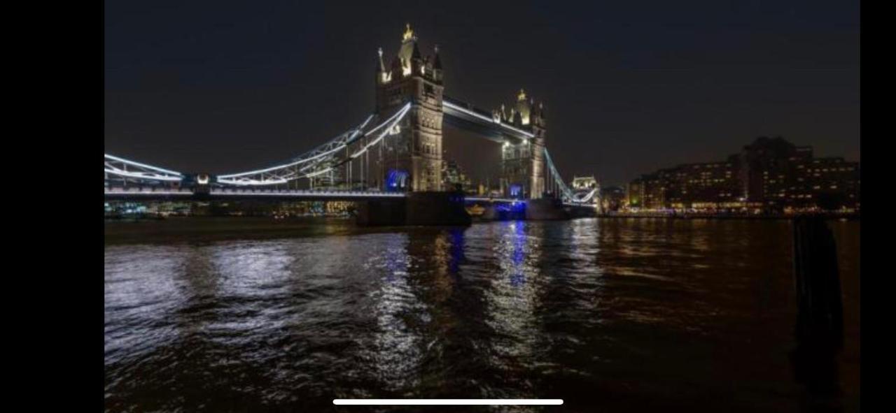 Shad Thames Pied-A-Terre Exquisite Historic Warehouse Air Conditioning Private Parking Garden & Balcony Next To Shard With Views Londres