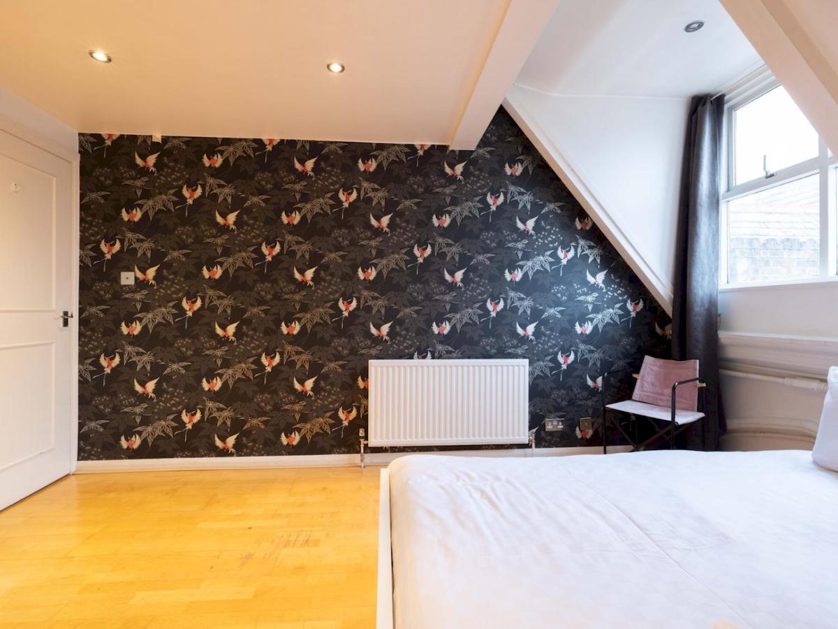 Pass The Keys Beautiful Spacious 2-bed In Converted Church Apartamento