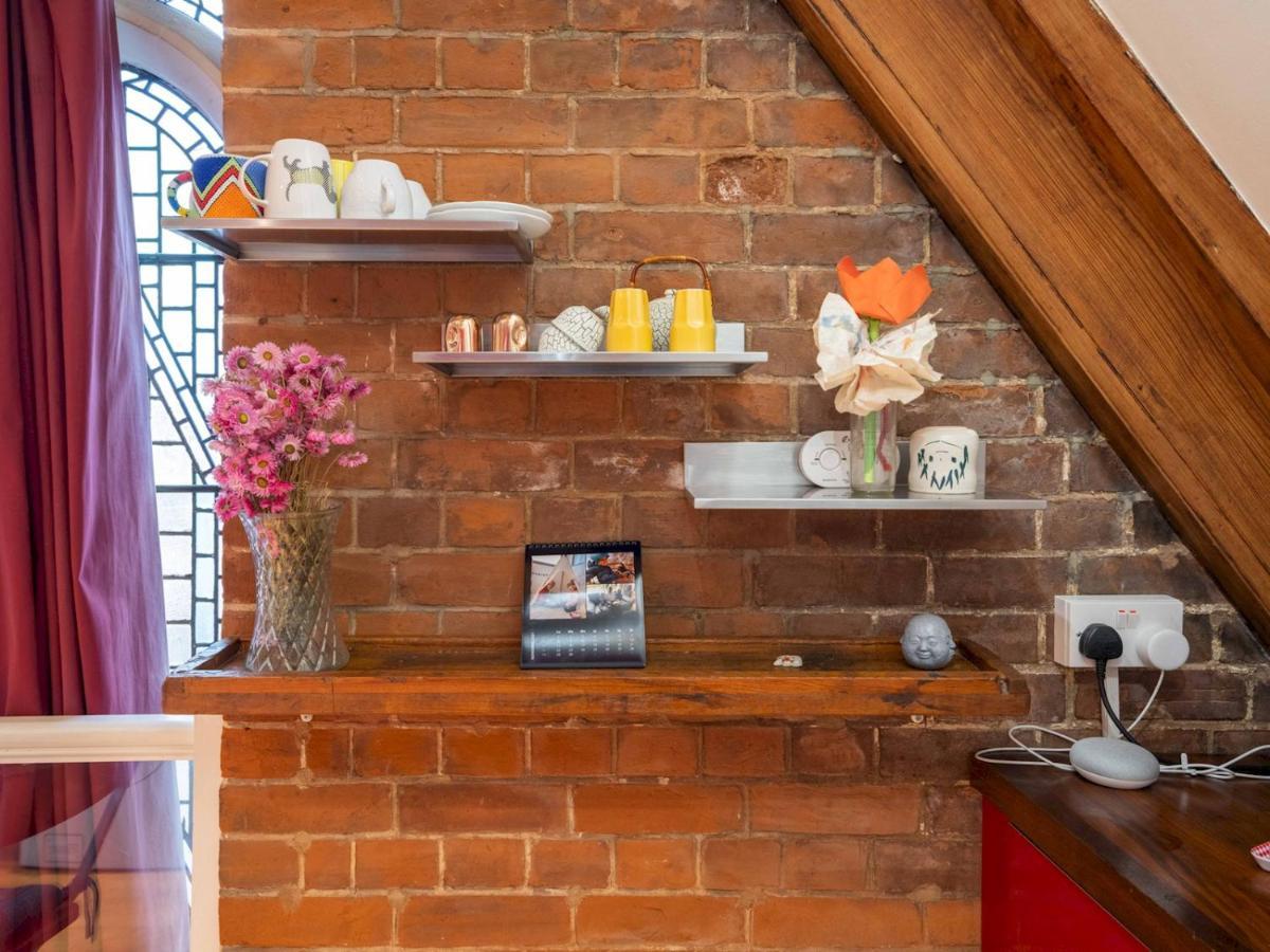 Pass The Keys Beautiful Spacious 2-bed In Converted Church Apartamento Londres