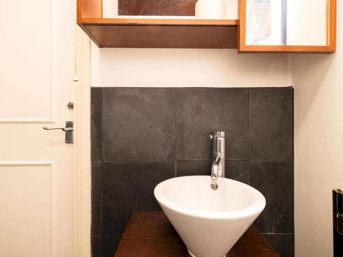 Pass The Keys Beautiful Spacious 2-bed In Converted Church