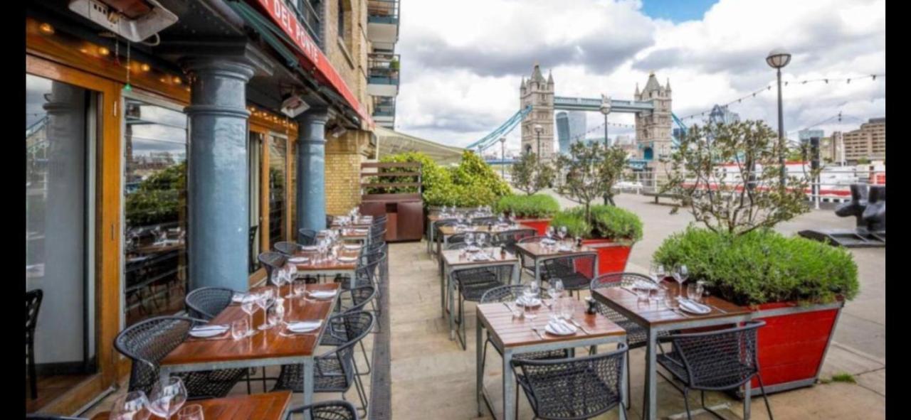 Shad Thames Pied-A-Terre Exquisite Historic Warehouse Air Conditioning Private Parking Garden & Balcony Next To Shard With Views Apartamento