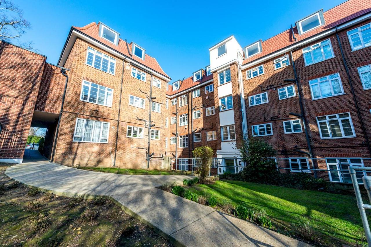Pass The Keys North Perfect - Modern 2bedroom Flat Appartement Londen