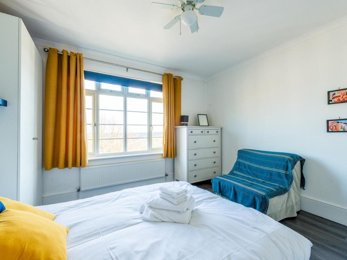Pass The Keys North Perfect - Modern 2bedroom Flat * Londen