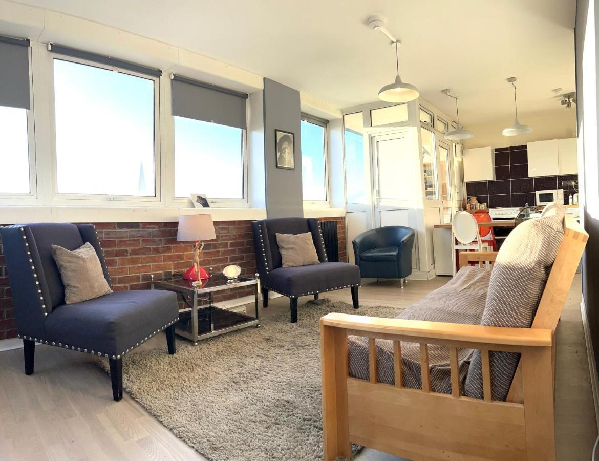 Abbey Road Apartment *