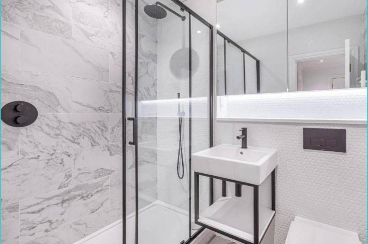 Royal Kensington In Cromwell Road London